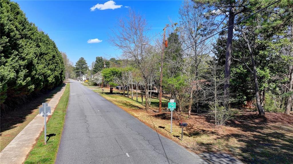 962 Scales Road, Suwanee, Georgia image 2