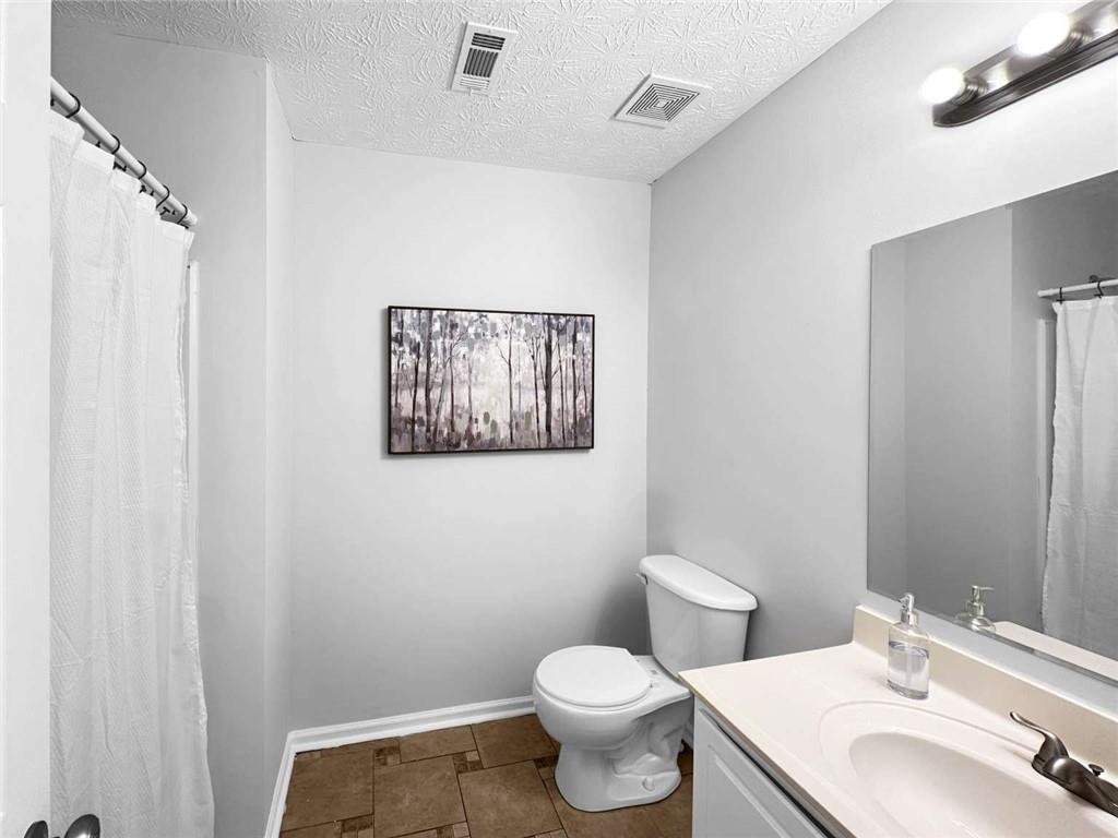 902 Ashton Oak Circle, Stone Mountain, Georgia image 11