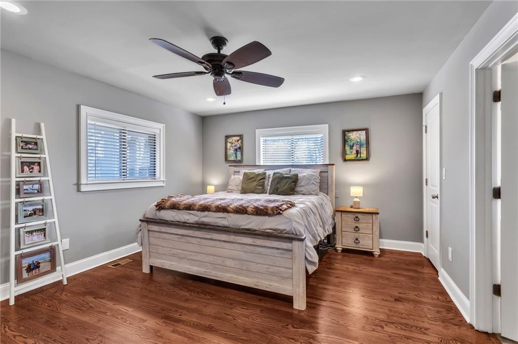 852 Frances Drive SE