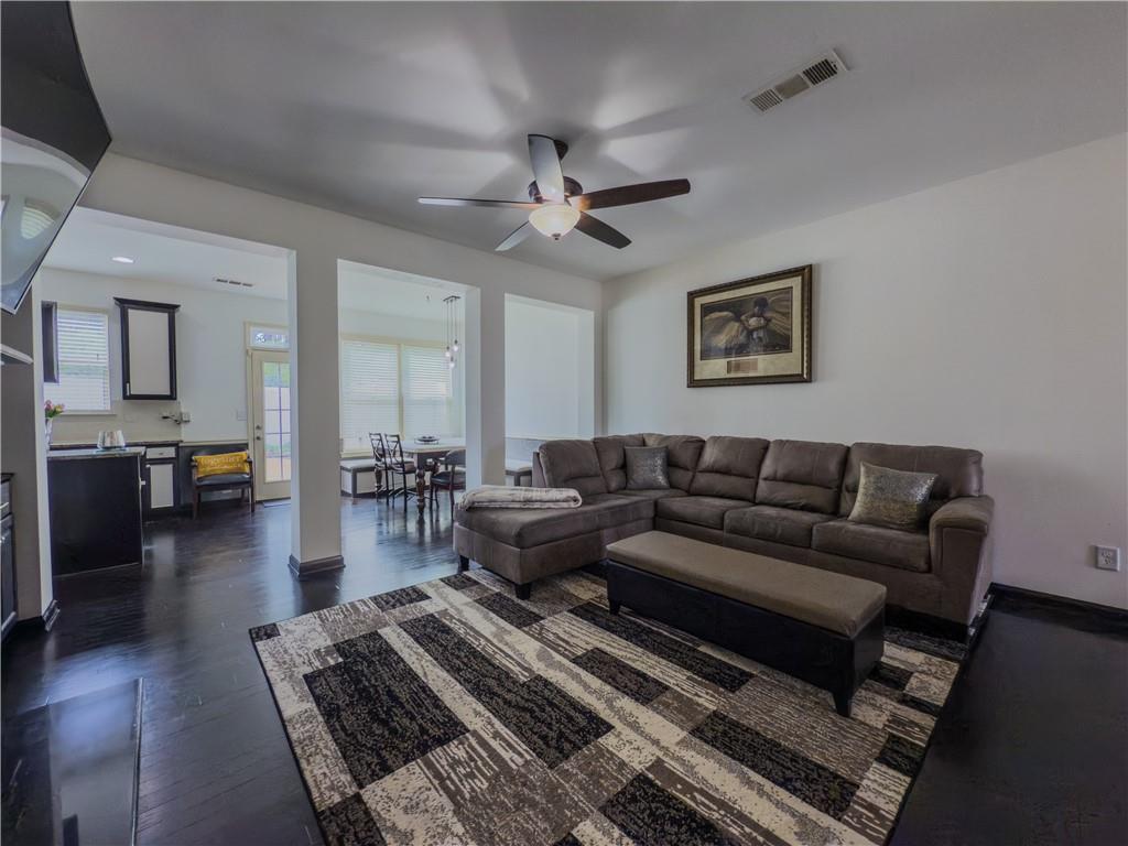 3318 Sardis Bend Drive, Buford, Georgia image 7