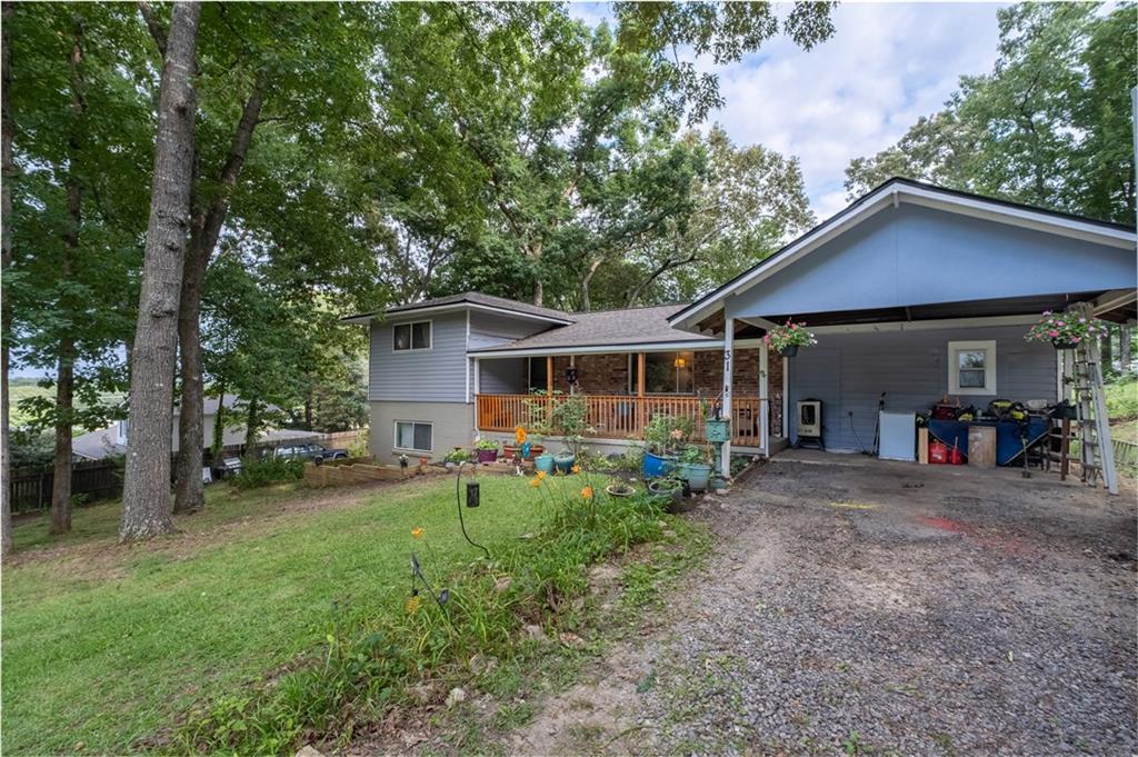 31 Rock Fence Circle SE