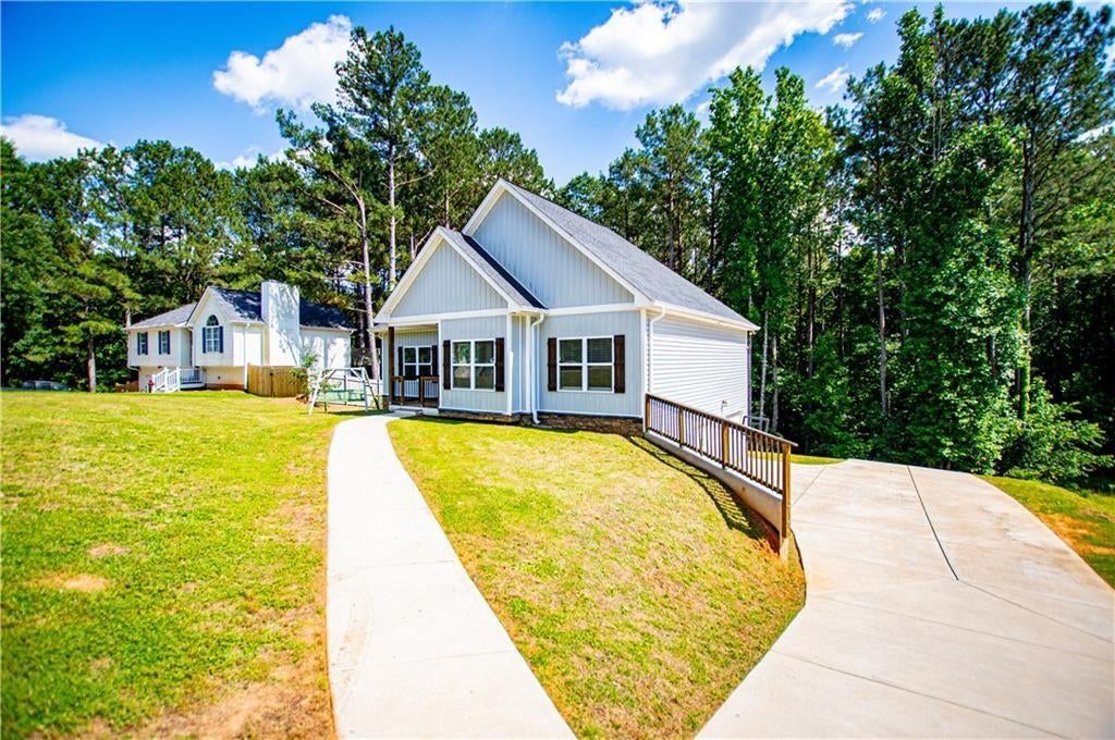 133 Pebblebrook Way