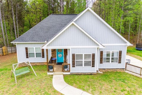 Homes For Sale - 133 Pebblebrook Way<br/> Temple, GA 30179