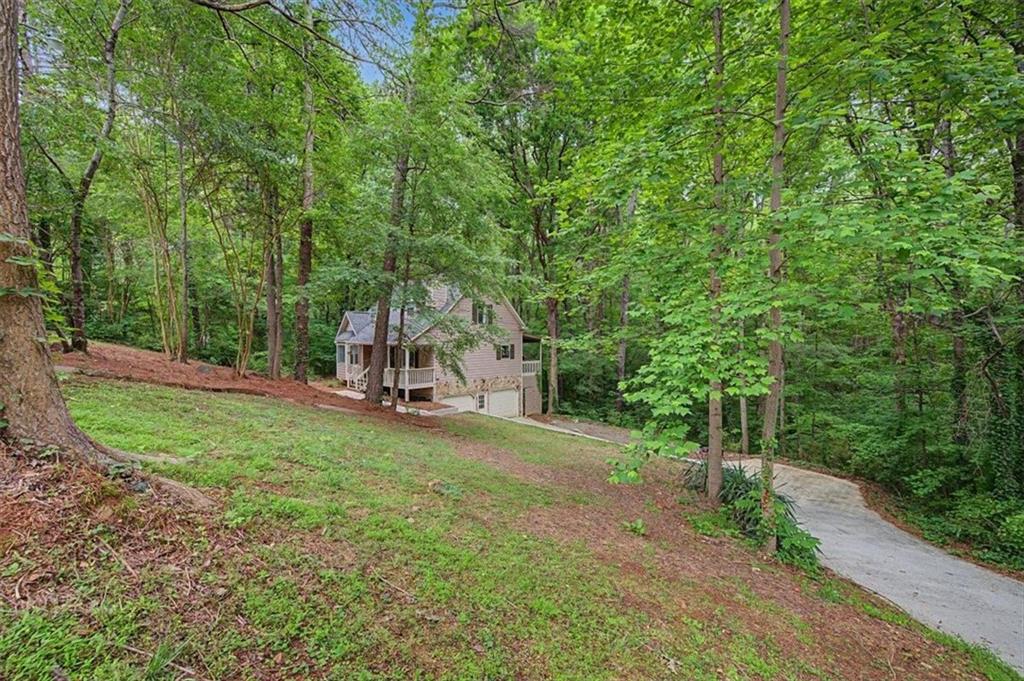 251 Paces Lakes Drive