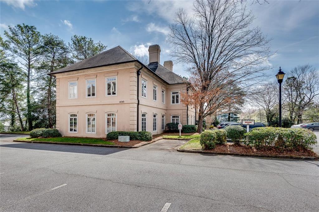 6065 LAKE FORREST Drive NW Suite 170