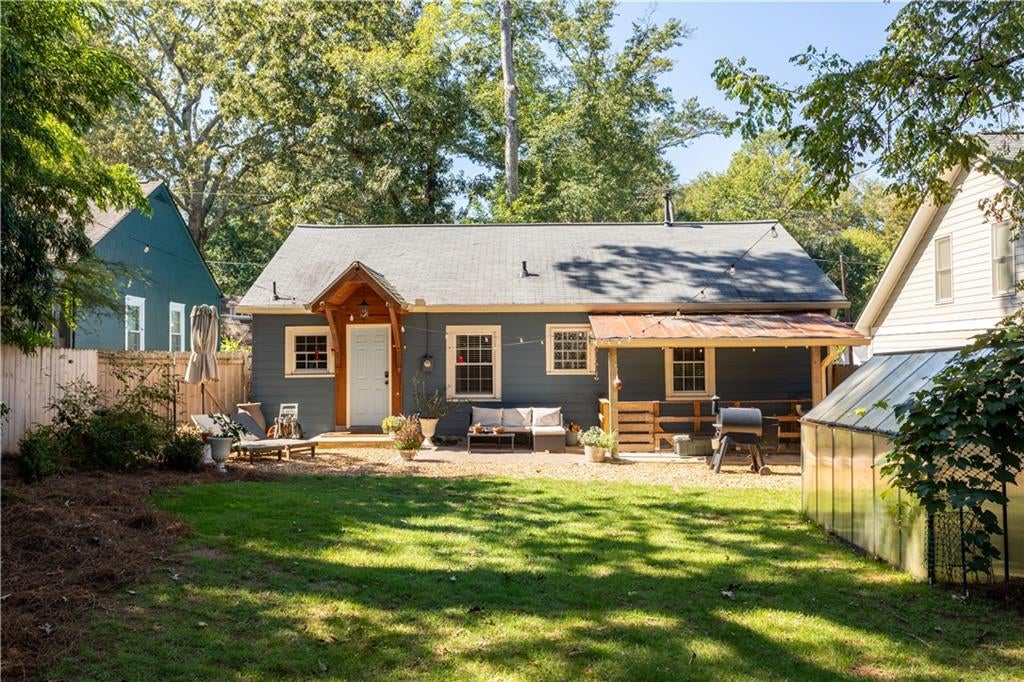 251 Sisson Avenue NE