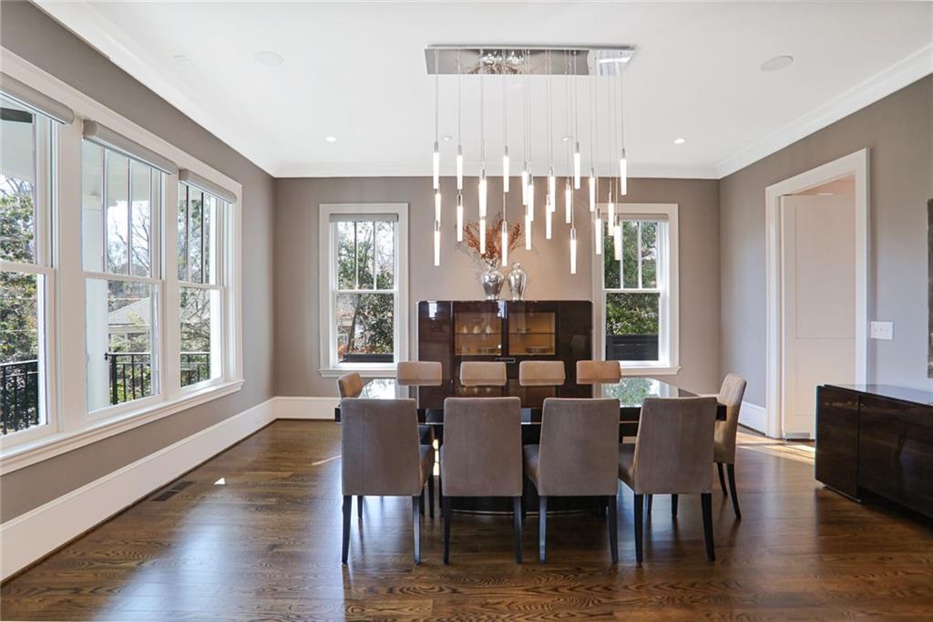 18 Polo Drive NE