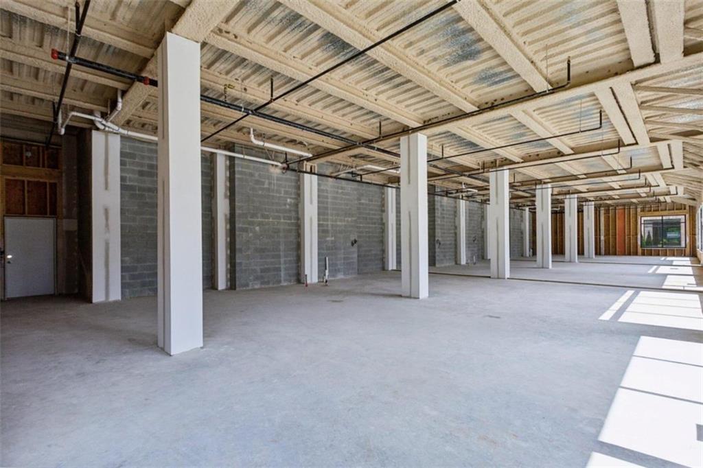 2030 Main Street NW R100