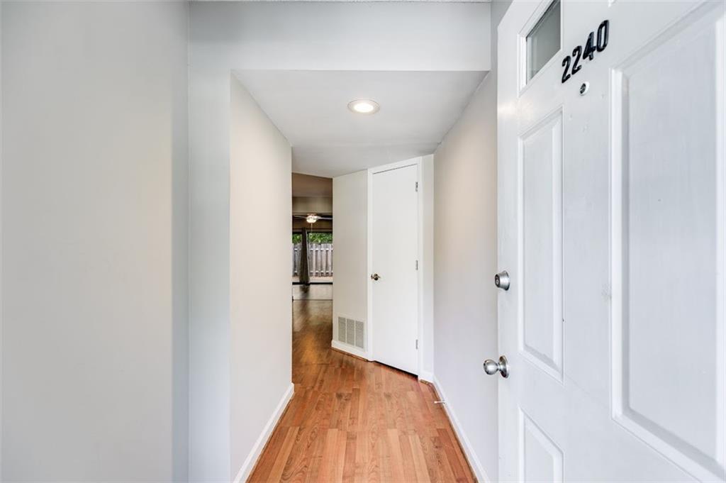 2240 Runnymead Ridge SE