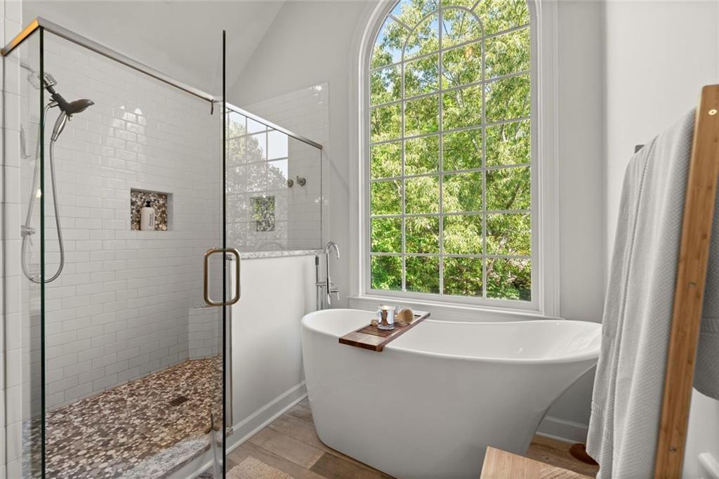 5620 Preserve Circle