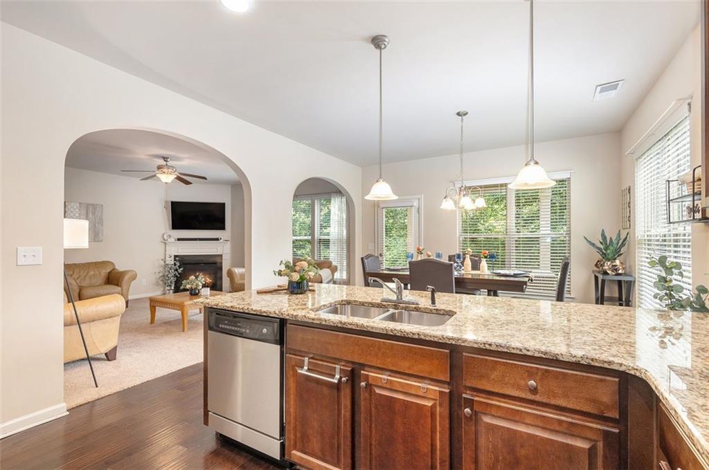2149 Apple Orchard Way, Austell, Georgia image 13