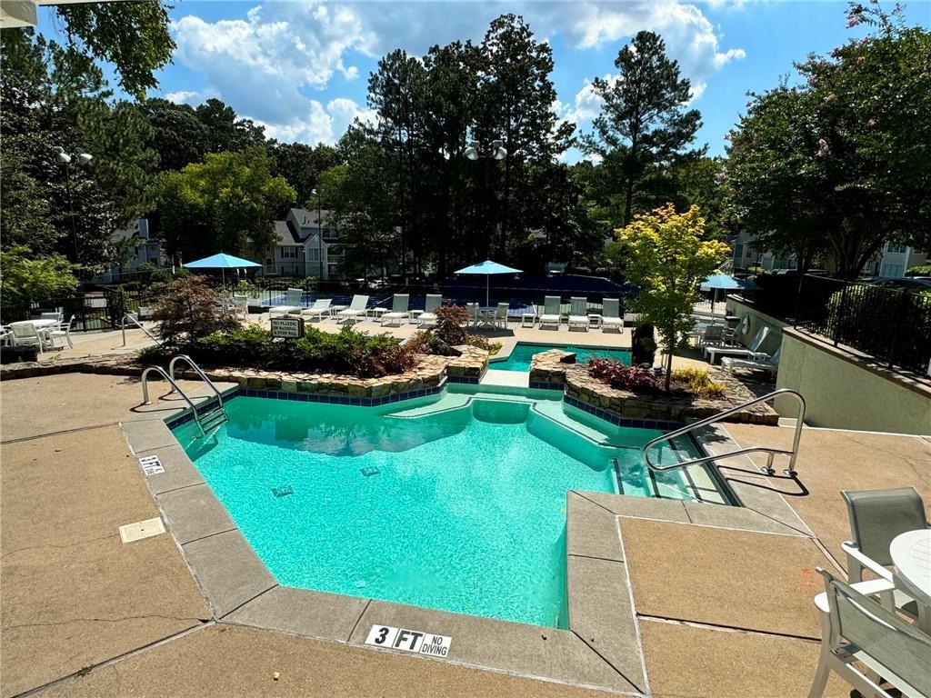 1211 Glenleaf Drive