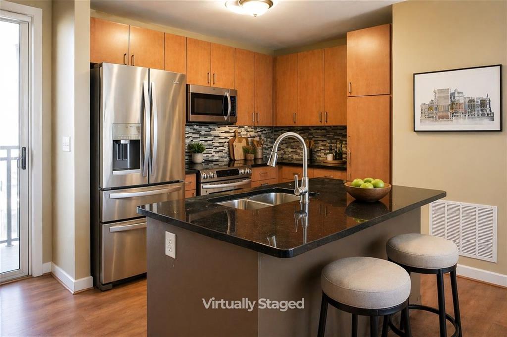 711 Cosmopolitan Drive NE 715