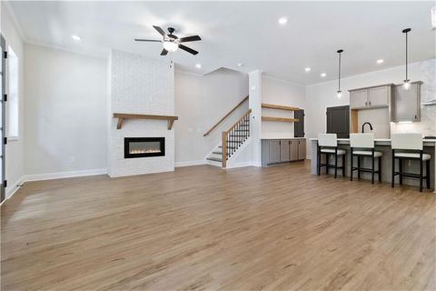 925 Willingham Drive 13 Hapeville GA 30354