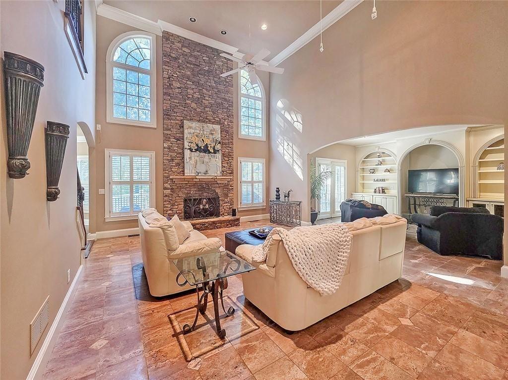 2502 Oak Hill Overlook