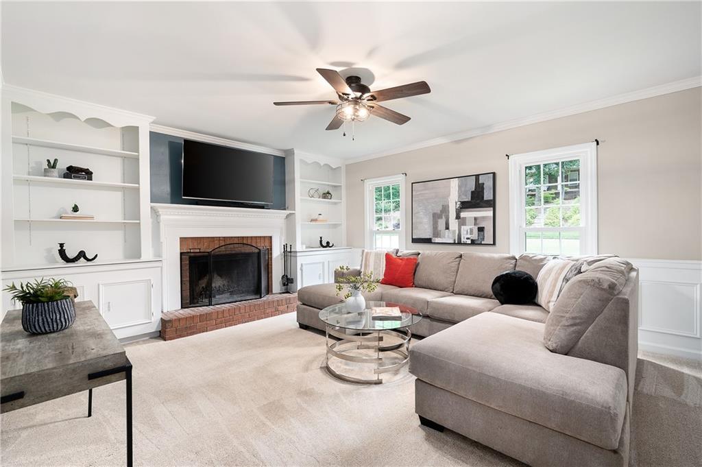 Windsor Oaks - Residential
