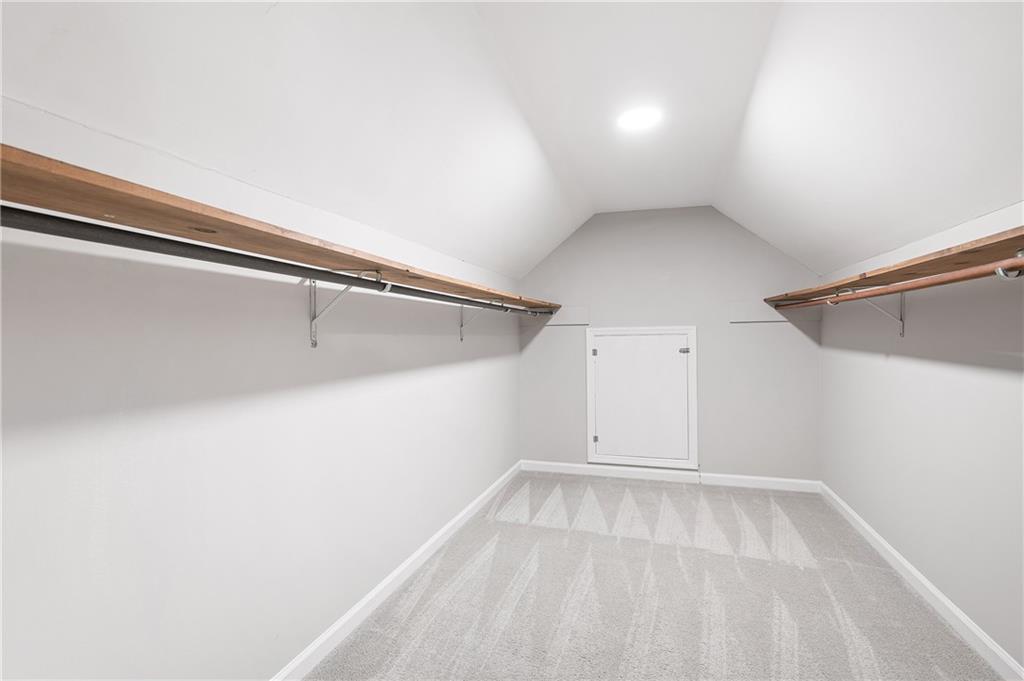 Windsor Oaks - Residential