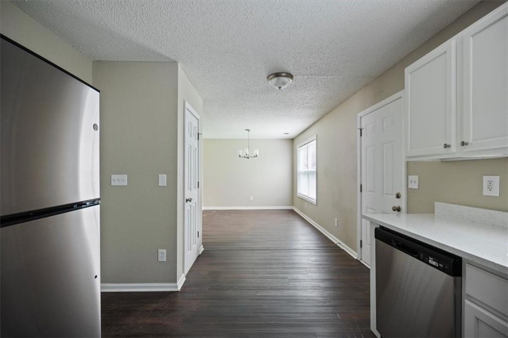 3915 Cypress Pointe Drive, Union City, Georgia image 12