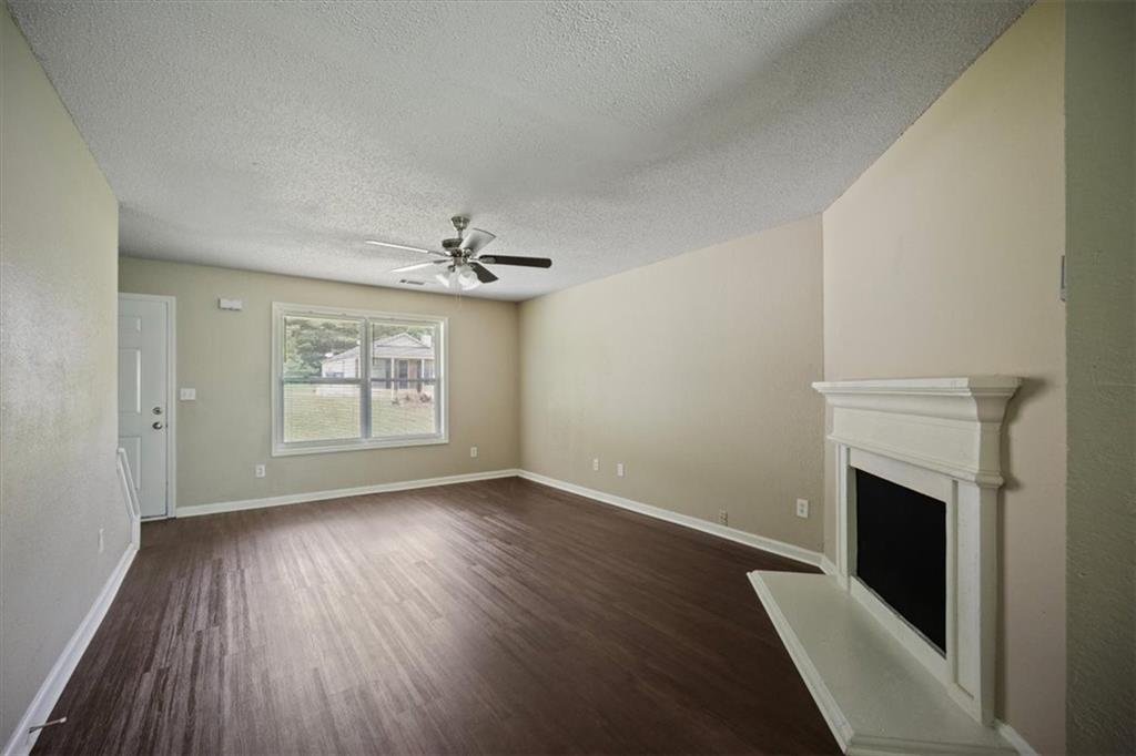 3915 Cypress Pointe Drive, Union City, Georgia image 7
