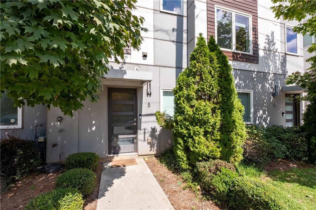 1672 Dekalb Avenue NE 5