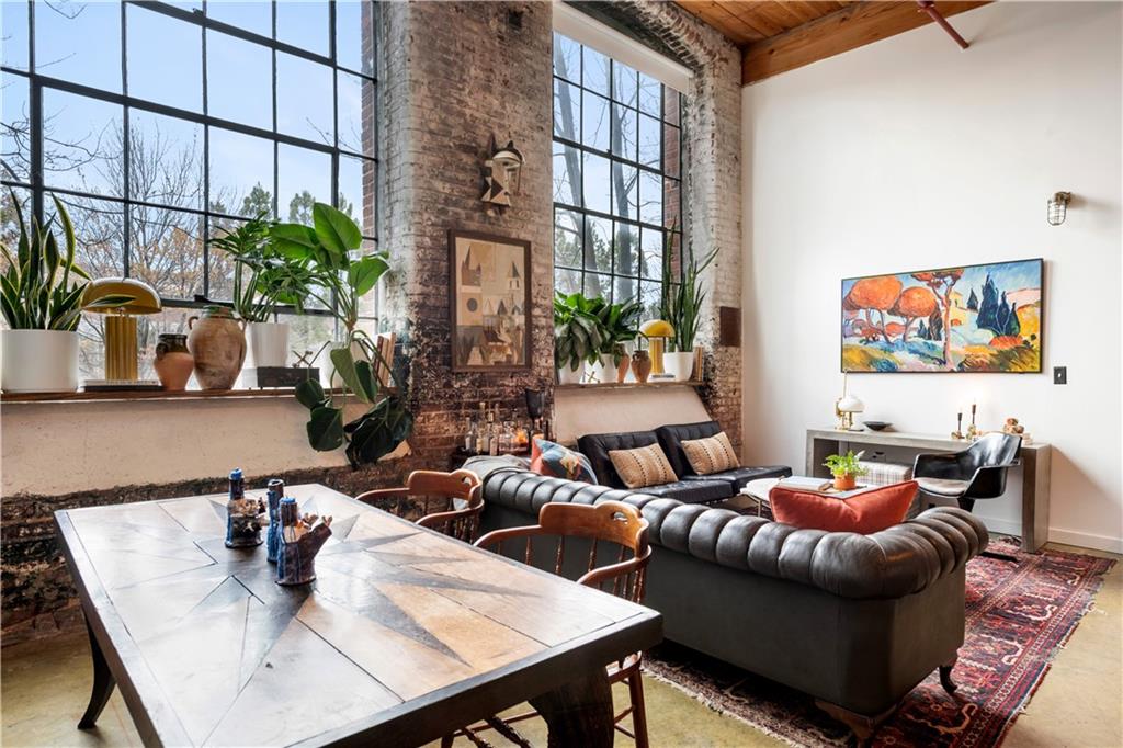 170 Boulevard SE H-226