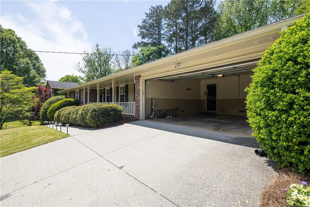 Tucker, Georgia 30084, United States, 3 Bedrooms Bedrooms, ,2 BathroomsBathrooms,Residential,Pending,112200