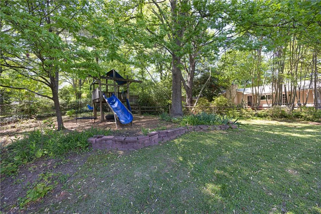 Tucker, Georgia 30084, United States, 3 Bedrooms Bedrooms, ,2 BathroomsBathrooms,Residential,Pending,112200