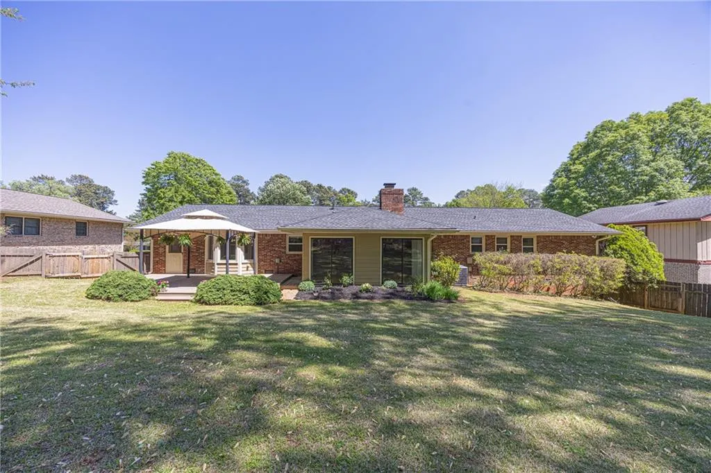 Tucker, Georgia 30084, United States, 3 Bedrooms Bedrooms, ,2 BathroomsBathrooms,Residential,Pending,112200