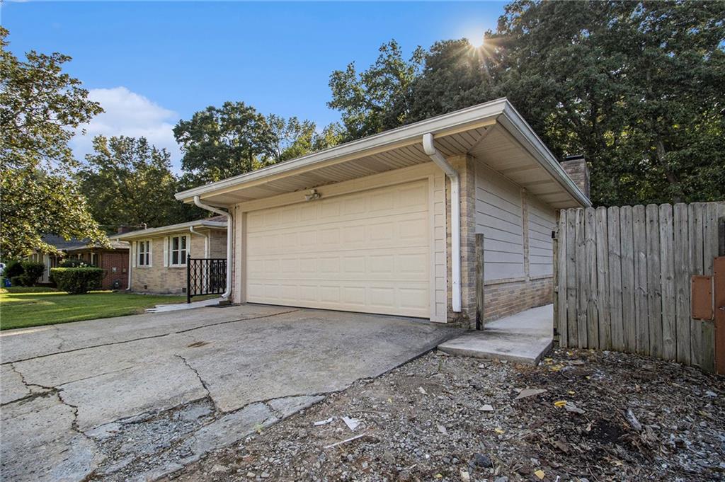 2283 Clifton Springs Manor