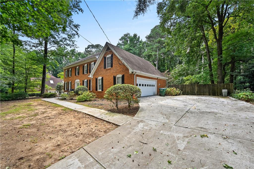 85 Shadow Lake Drive SW