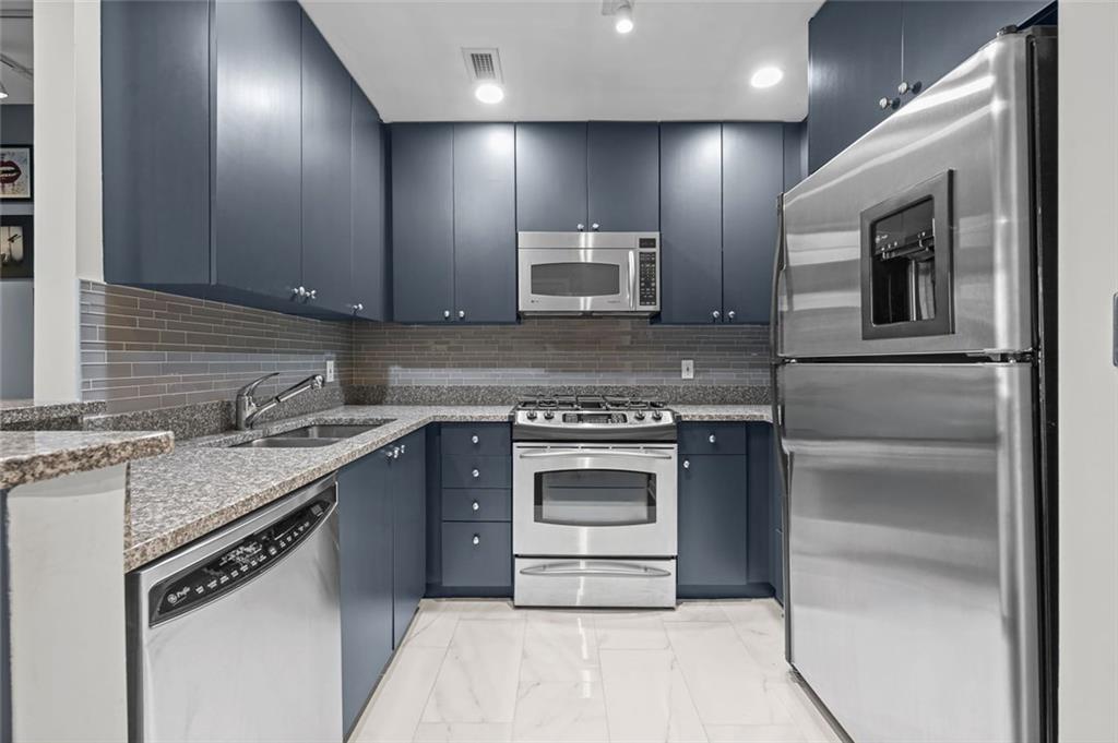 3338 Peachtree Road NE 1105