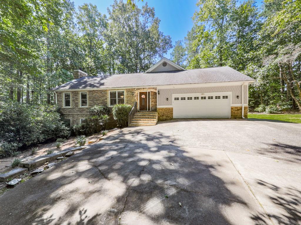 5855 Wills Lake Road