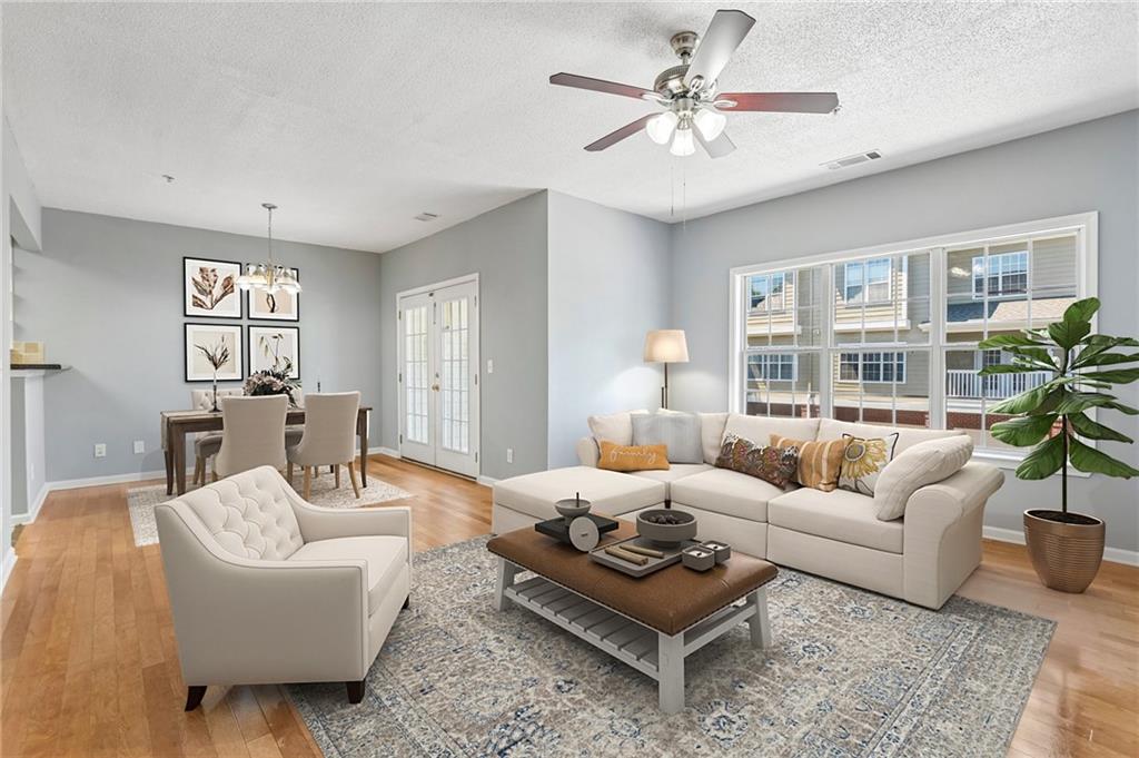 5112 Woodland Lane