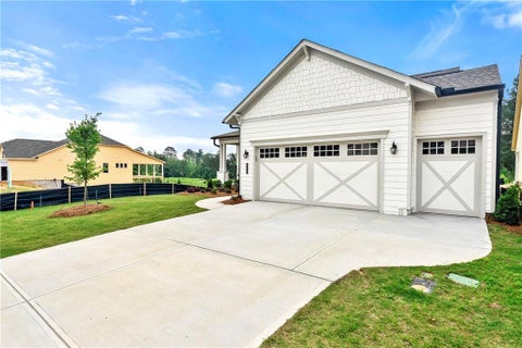 Homes For Sale - 203 Bear Way<br/> Jackson County, Hoschton, GA 30548