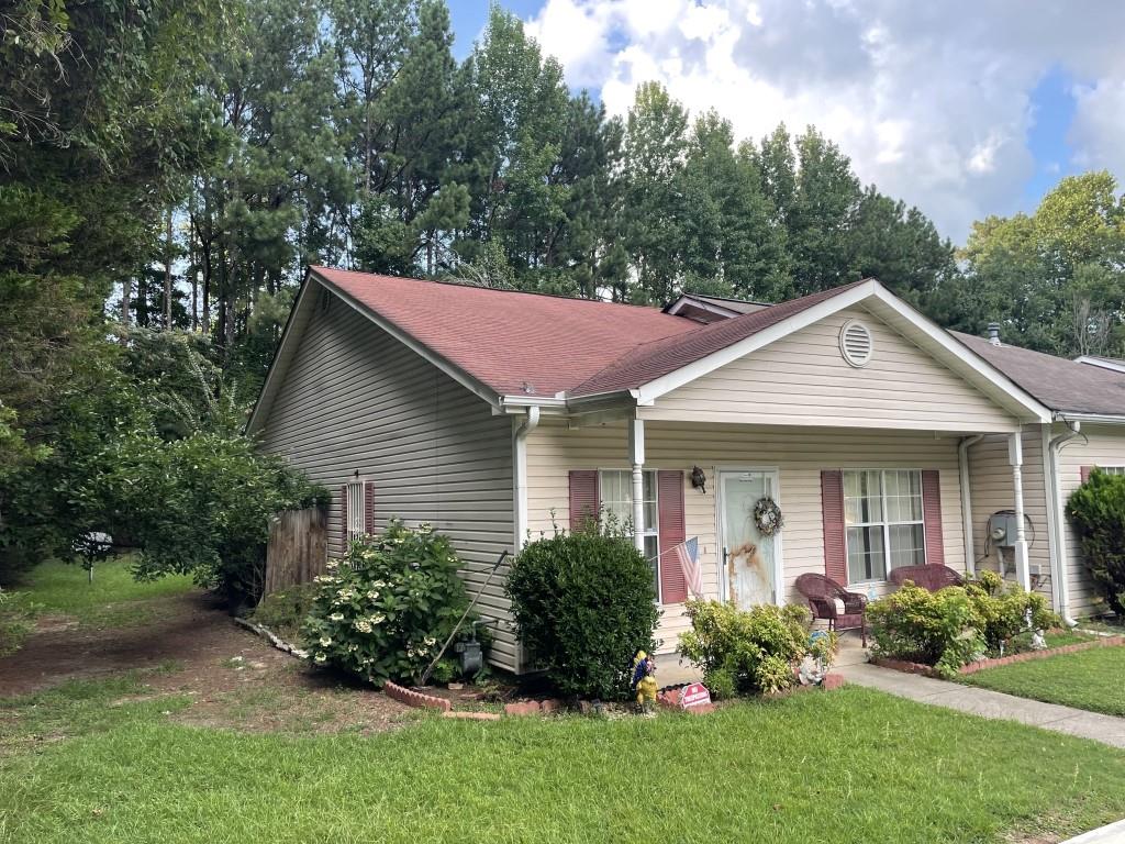 Investor Special in Atlanta! Built in 1997, this 3 bedroom, 2 bath home offers 1,200 sq ft of living space on a 5,911 sq ft lot. Property is ready for your updates " moderate rehab needed (carpet, paint, flooring, bathrooms) but no major renovations required. Conveniently located just 10 minutes from Hartsfield-Jackson Atlanta International Airport, with easy access to shopping, schools and major commuter routes. Perfect opportunity for both fix-and-flip investors and buy-and-hold investors. Strong rental demand in the area and solid resale potential make this a smart addition to any portfolio.