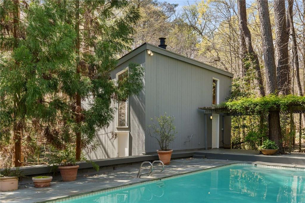 1105 Crest Valley Drive, Sandy Springs, Georgia image 48
