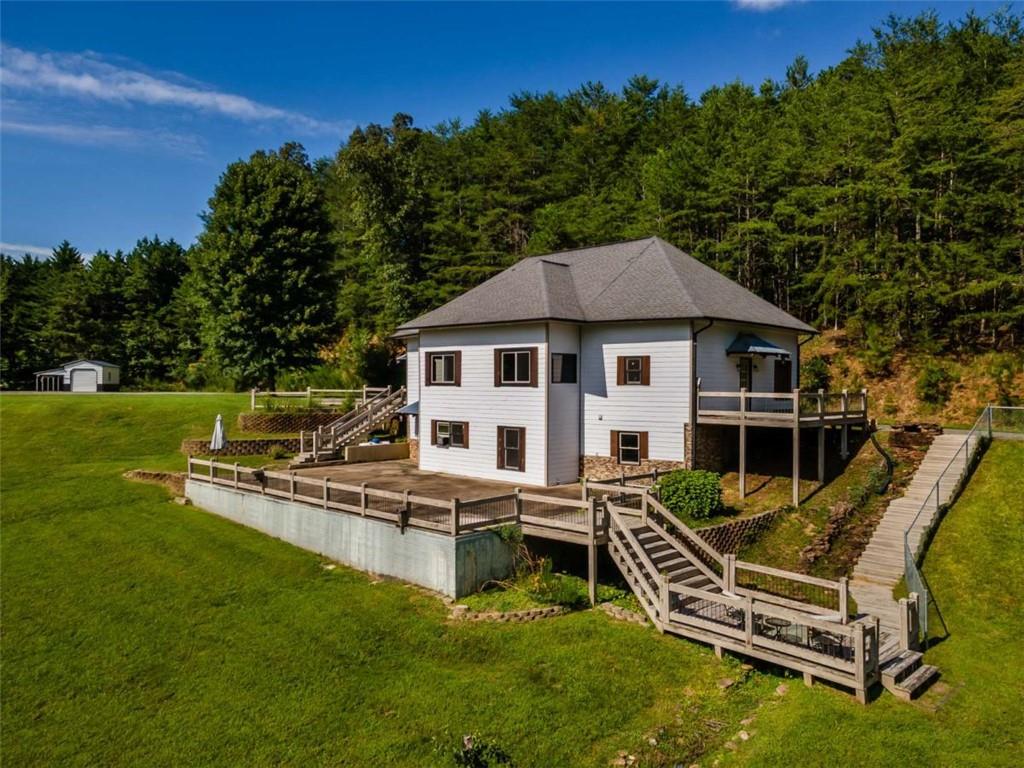 2637 River Road
