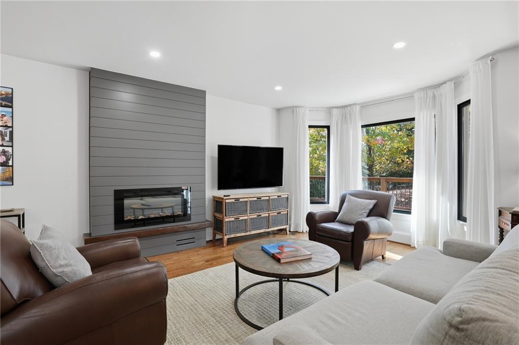 33 Old Stonemill Road NE