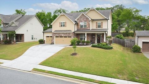 A home in Dacula