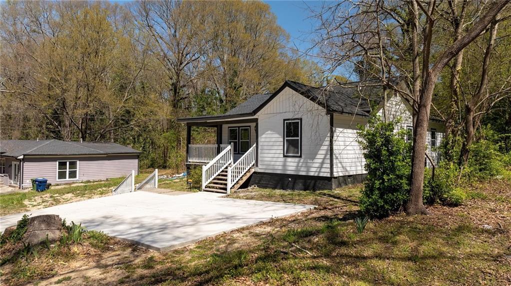 665 S Eugenia Place NW