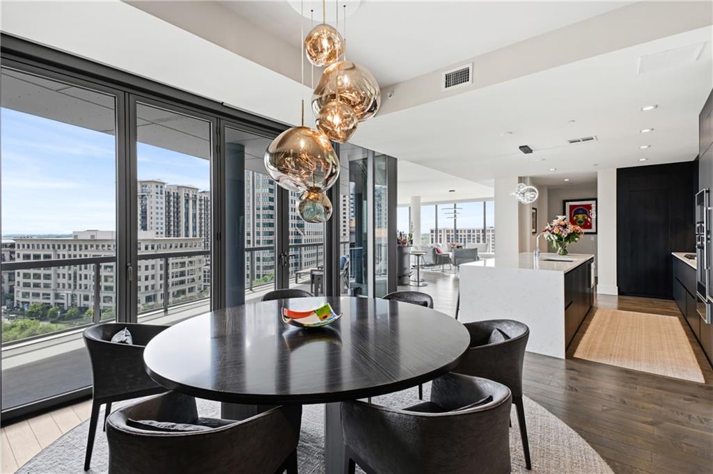 3107 Peachtree Road NE 1001