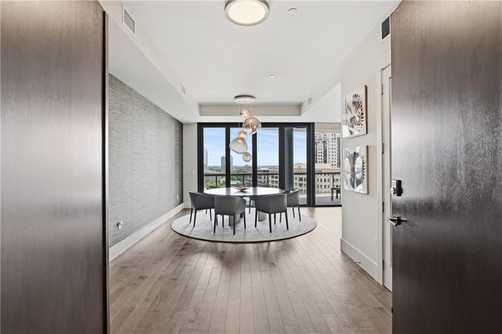3107 Peachtree Road NE 1001