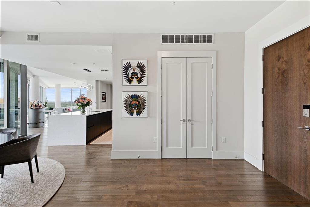 3107 Peachtree Road NE 1001