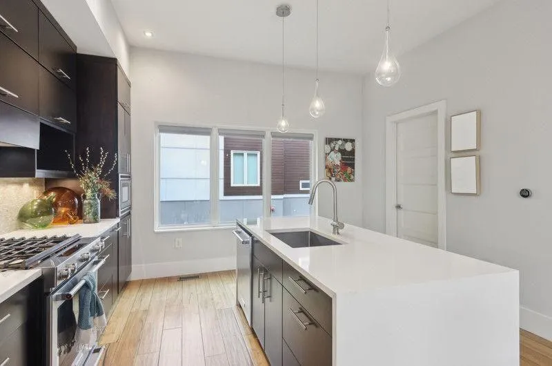 Atlanta, Georgia 30307, United States, 3 Bedrooms Bedrooms, ,4 BathroomsBathrooms,Residential,Active,158760