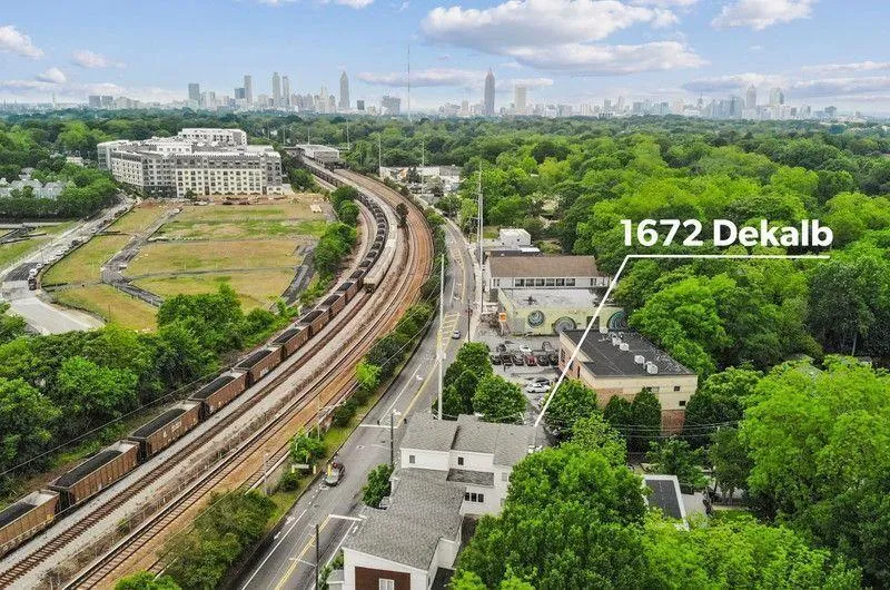 Atlanta, Georgia 30307, United States, 3 Bedrooms Bedrooms, ,4 BathroomsBathrooms,Residential,Active,158760