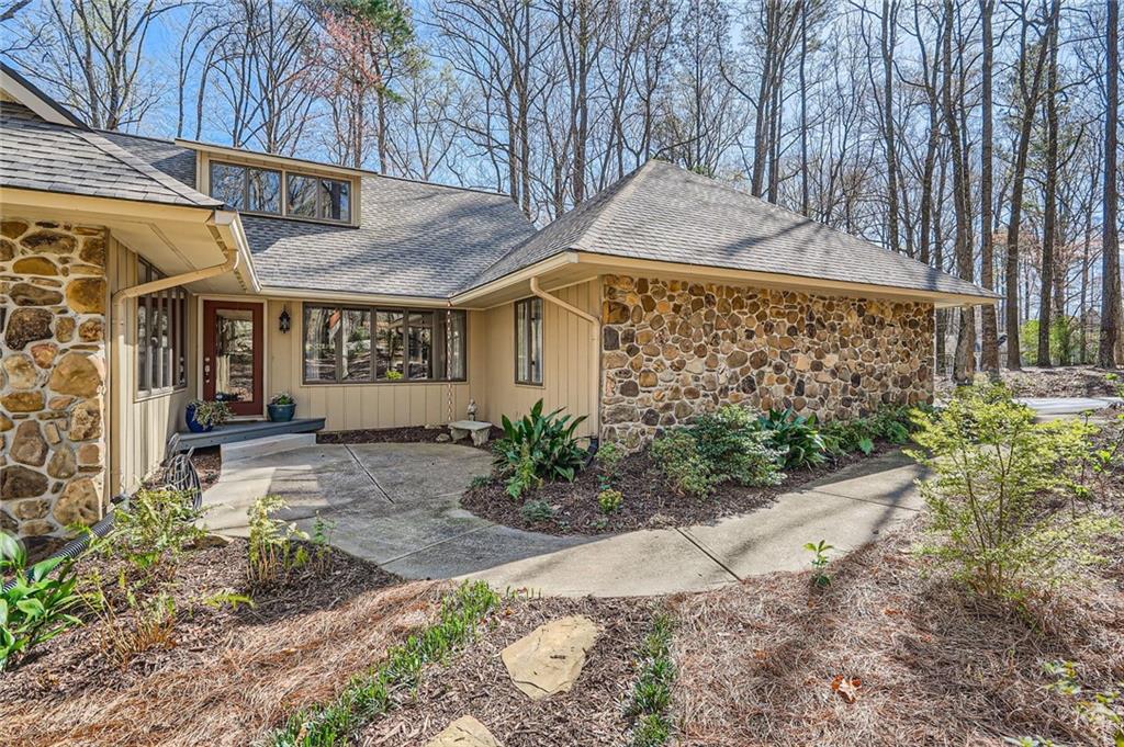 1438 Janmar Road, Snellville, Georgia image 3
