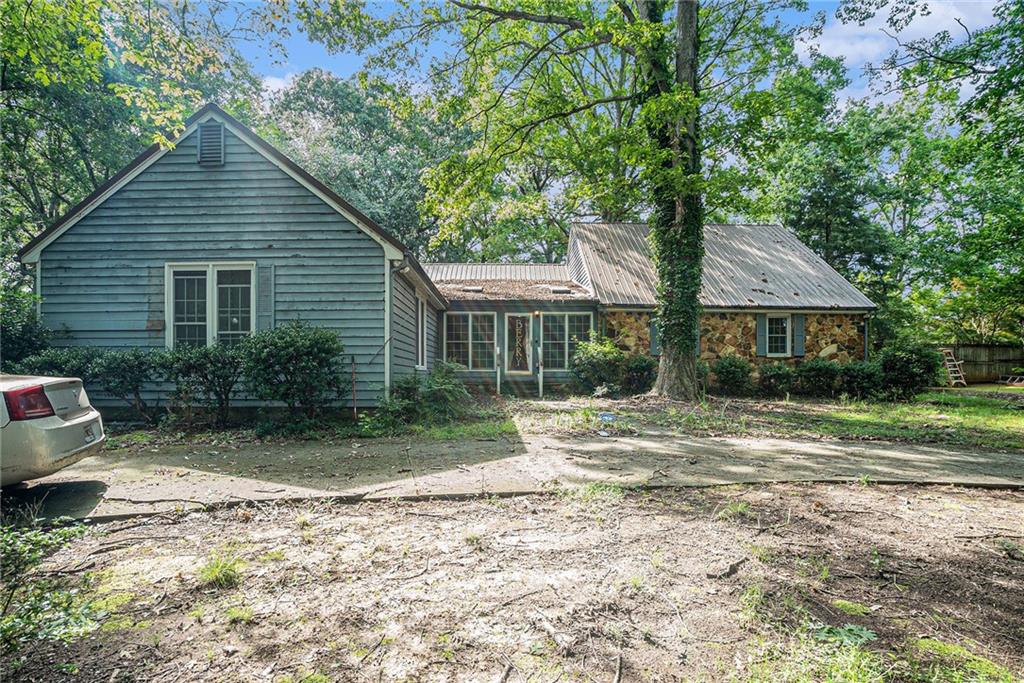126 Lakeover Drive