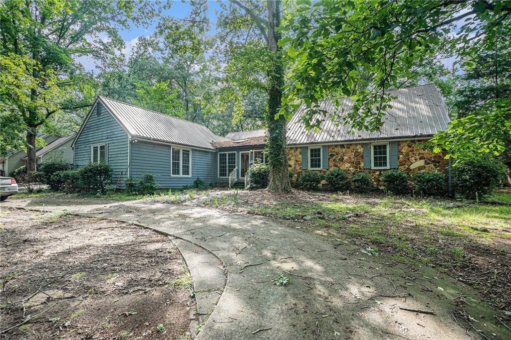 126 Lakeover Drive