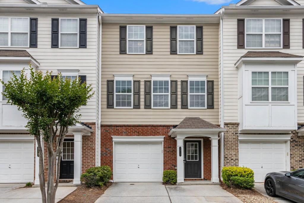 2513 Ivey Crest Circle