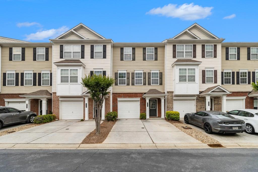 2513 Ivey Crest Circle